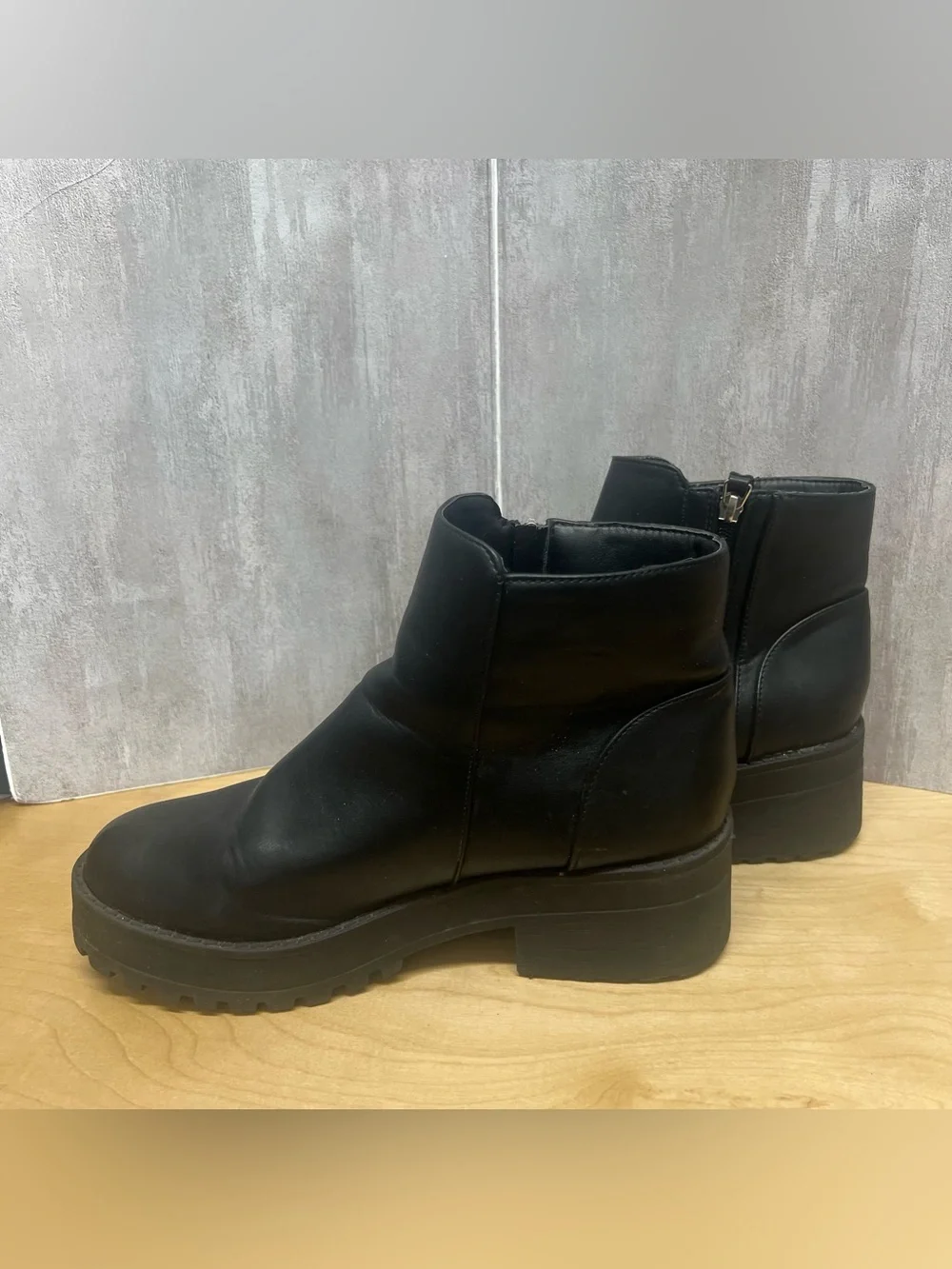 Qupid Lug Sole Boots size 12
